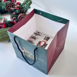 Karton Çanta Yılbaşı Desen 20x20x20 cm